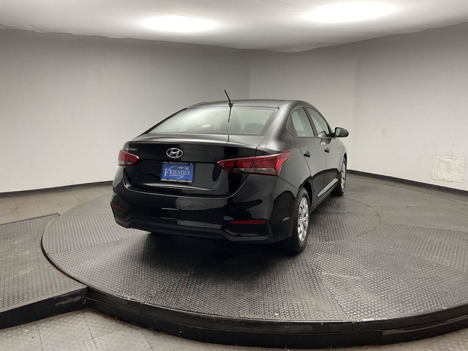Used 2022 Hyundai Accent SE FWD image 7