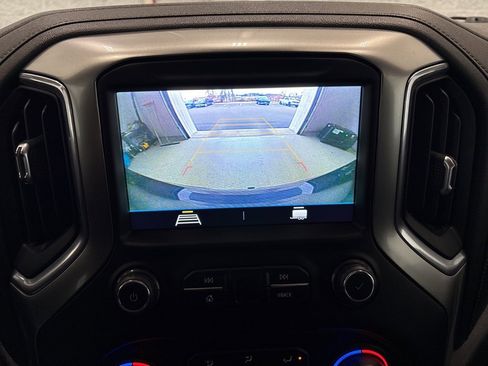 Used 2020 Chevrolet Silverado 1500 RST image 39