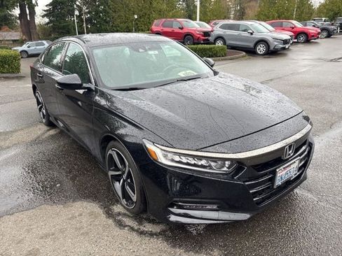 Used 2018 Honda Accord Sport image 7
