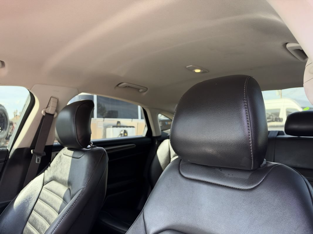 Used 2014 Ford Fusion SE w/ Equipment Group 202A FWD image 17