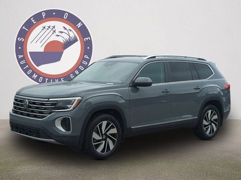 Certified 2026 Volkswagen Atlas SEL AWD/4WD image 2