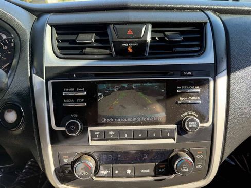 Used 2016 Nissan Altima 2.5 SL FWD image 19
