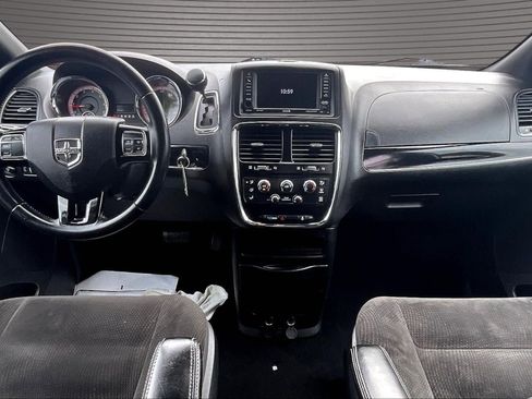 Used 2018 Dodge Grand Caravan SE FWD image 7