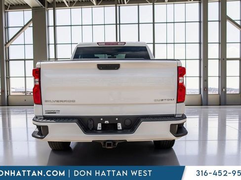 Used 2022 Chevrolet Silverado 1500 Custom RWD image 25