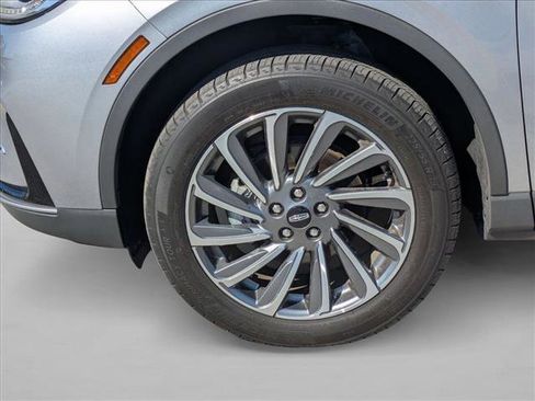 Used 2024 Lincoln Corsair Reserve FWD image 23