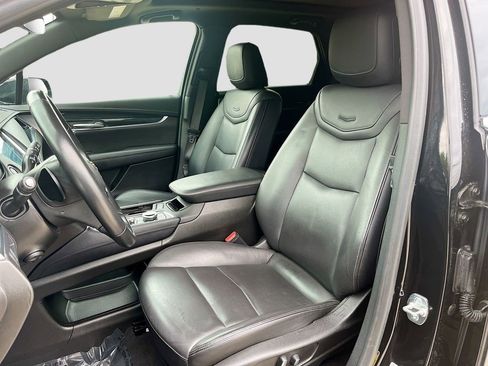 Certified 2024 Cadillac XT5 Premium Luxury AWD/4WD image 14