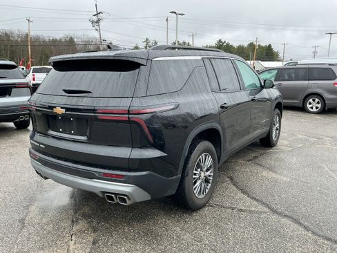 Certified 2025 Chevrolet Traverse LT image 3