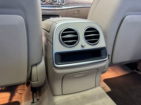 Used 2020 Mercedes-Benz S 450 Sedan image 35