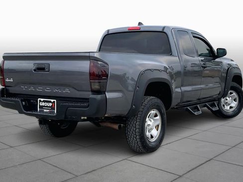Used 2020 Toyota Tacoma SR image 13