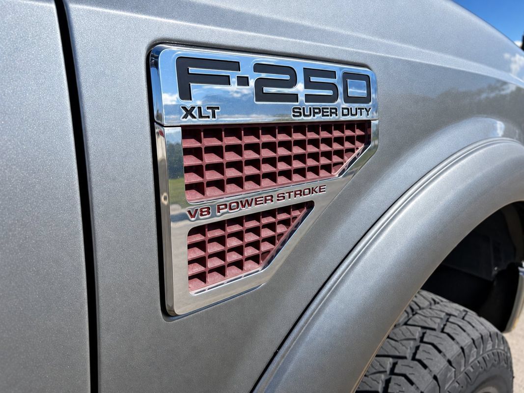 Used 2008 Ford F250 Lariat AWD/4WD image 7