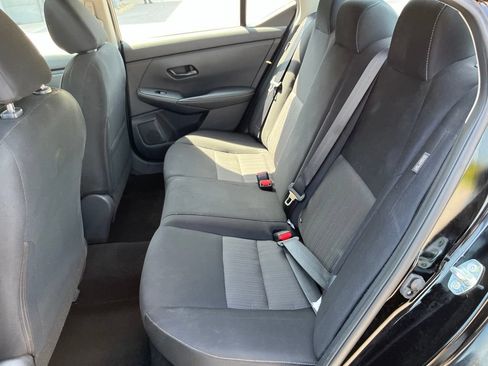 Used 2025 Nissan Sentra SV FWD image 9