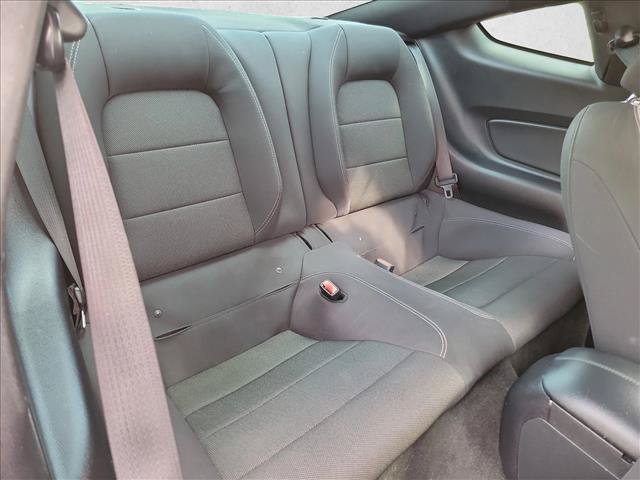 Used 2016 Ford Mustang Coupe RWD image 13