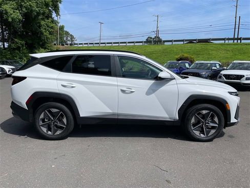 New 2025 Hyundai Tucson SEL image 8