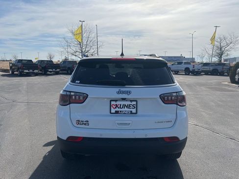 Used 2025 Jeep Compass Limited image 4