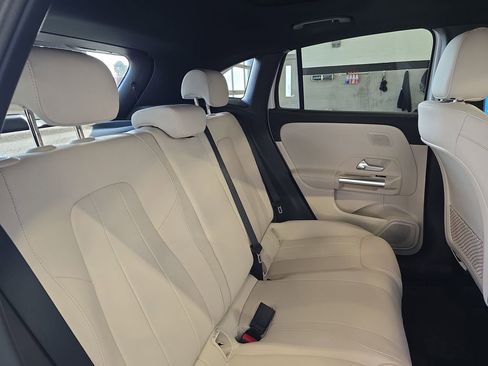 New 2026 Mercedes-Benz GLA 250 4MATIC image 12