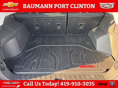 Used 2021 GMC Terrain SLE w/ Driver Convenience Package FWD image 24