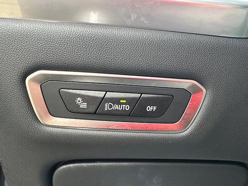 Certified 2024 BMW X7 xDrive40i w/ M Sport Package image 25