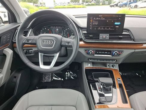 Certified 2023 Audi Q5 2.0T Premium w/ Convenience Package AWD/4WD image 12