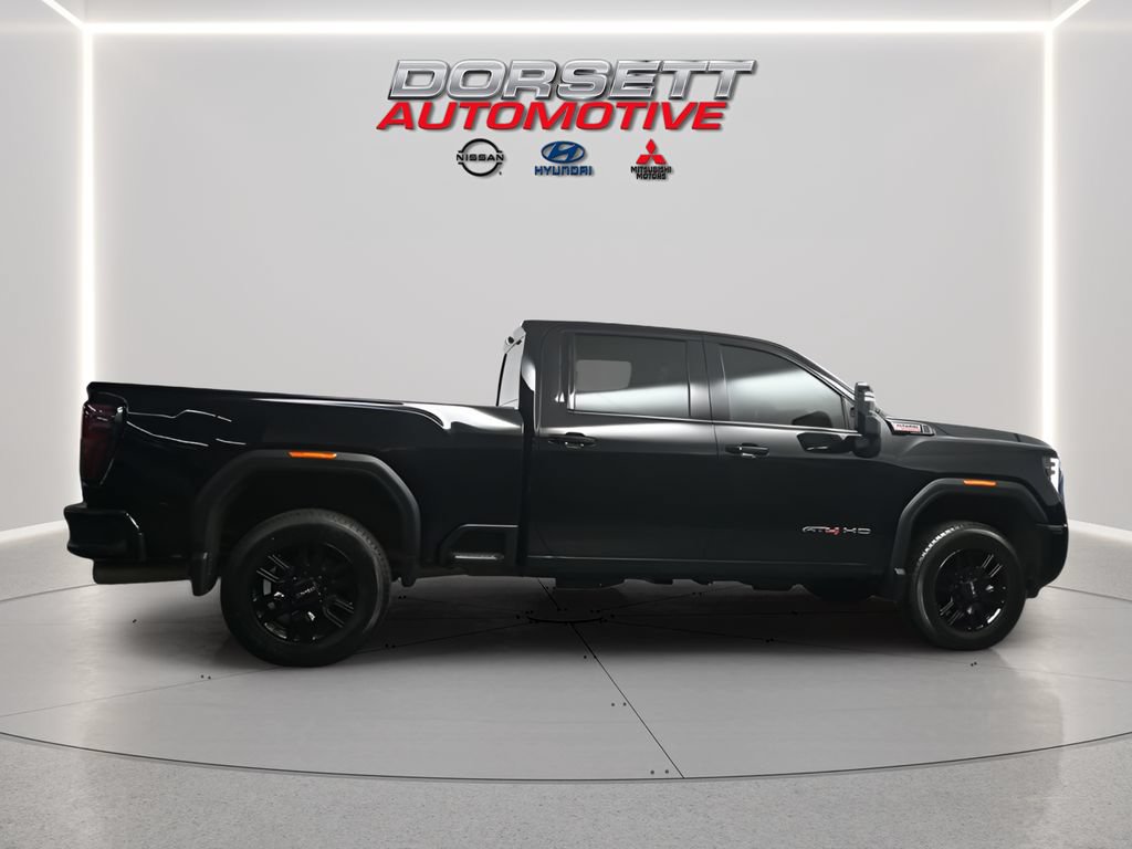Used 2024 GMC Sierra 2500 AT4 AWD/4WD image 5