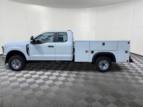 New 2026 Ford F350 XL w/ XL Chrome Package AWD/4WD image 5
