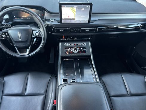 Certified 2022 Lincoln Aviator 2WD w/ Premium Package image 12