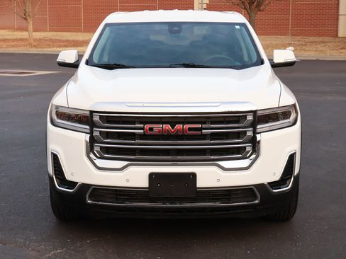 Used 2023 GMC Acadia SLE image 25