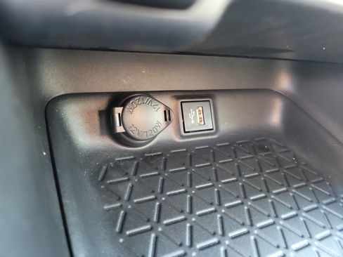 Used 2023 Toyota RAV4 XLE image 22