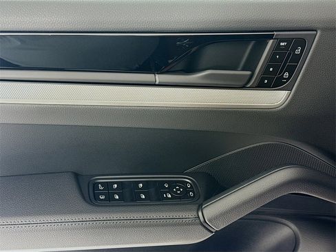 New 2026 Porsche Cayenne E-Hybrid Coupe image 11