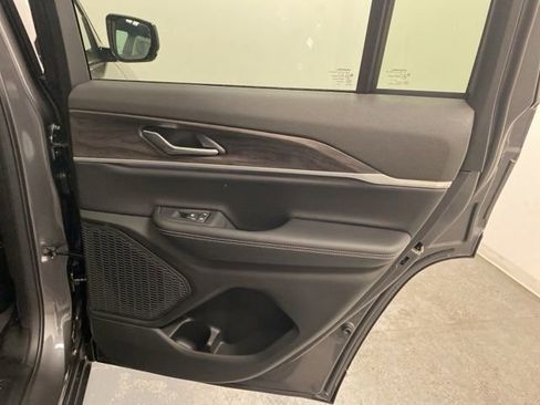 New 2025 Jeep Grand Cherokee Limited image 29