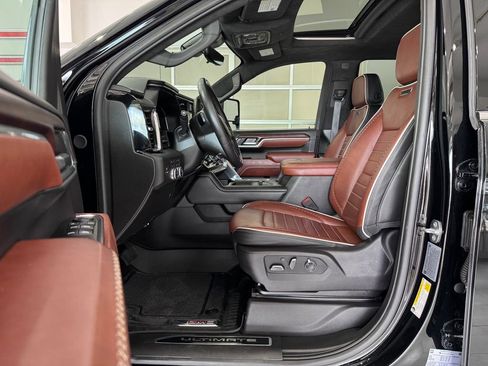 Certified 2024 GMC Sierra 3500 Denali Ultimate AWD/4WD image 12