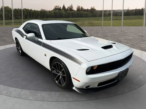 Used 2020 Dodge Challenger R/T Scat Pack w/ Driver Convenience Group RWD image 14