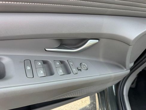 Certified 2024 Hyundai Elantra SEL w/ Convenience Package FWD image 16