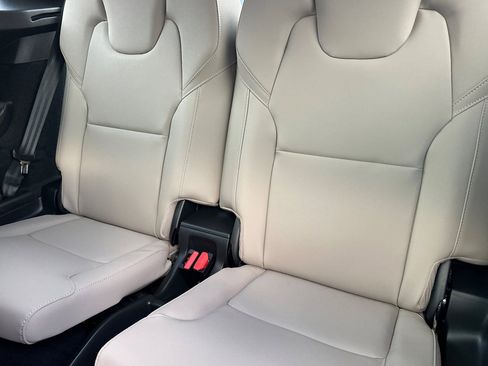 New 2026 Volvo XC90 B5 Plus w/ Protection Package image 17