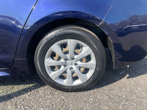 Used 2020 Toyota Corolla LE FWD image 30