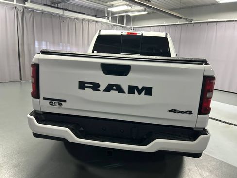 Used 2025 RAM 1500 Big Horn AWD/4WD image 6