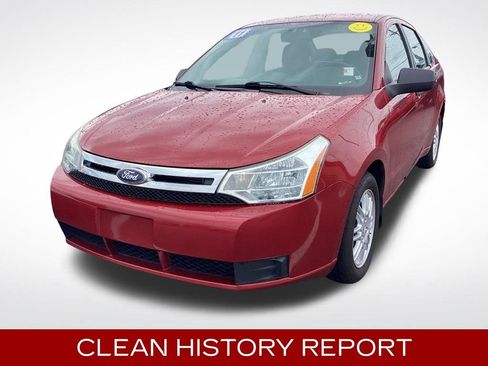 Used 2011 Ford Focus SE w/ 201A Rapid Spec Order Code FWD image 4