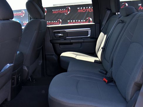 Used 2023 RAM 1500 Warlock AWD/4WD image 33