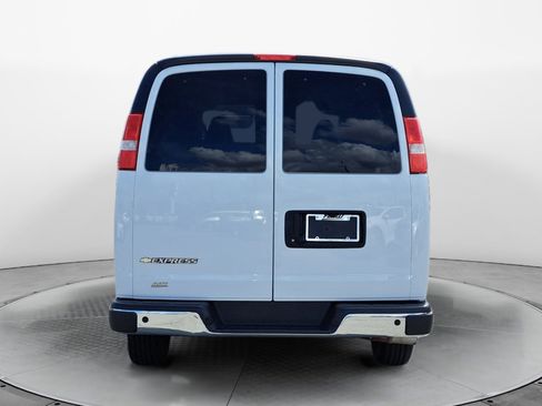 Used 2024 Chevrolet Express 3500 LT w/ LT Preferred Equipment Group RWD image 6