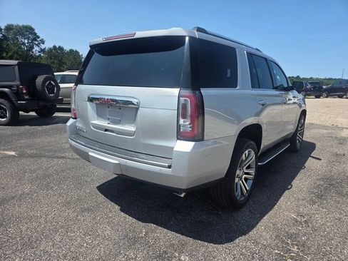 Used 2017 GMC Yukon Denali w/ Open Road Package AWD/4WD image 6