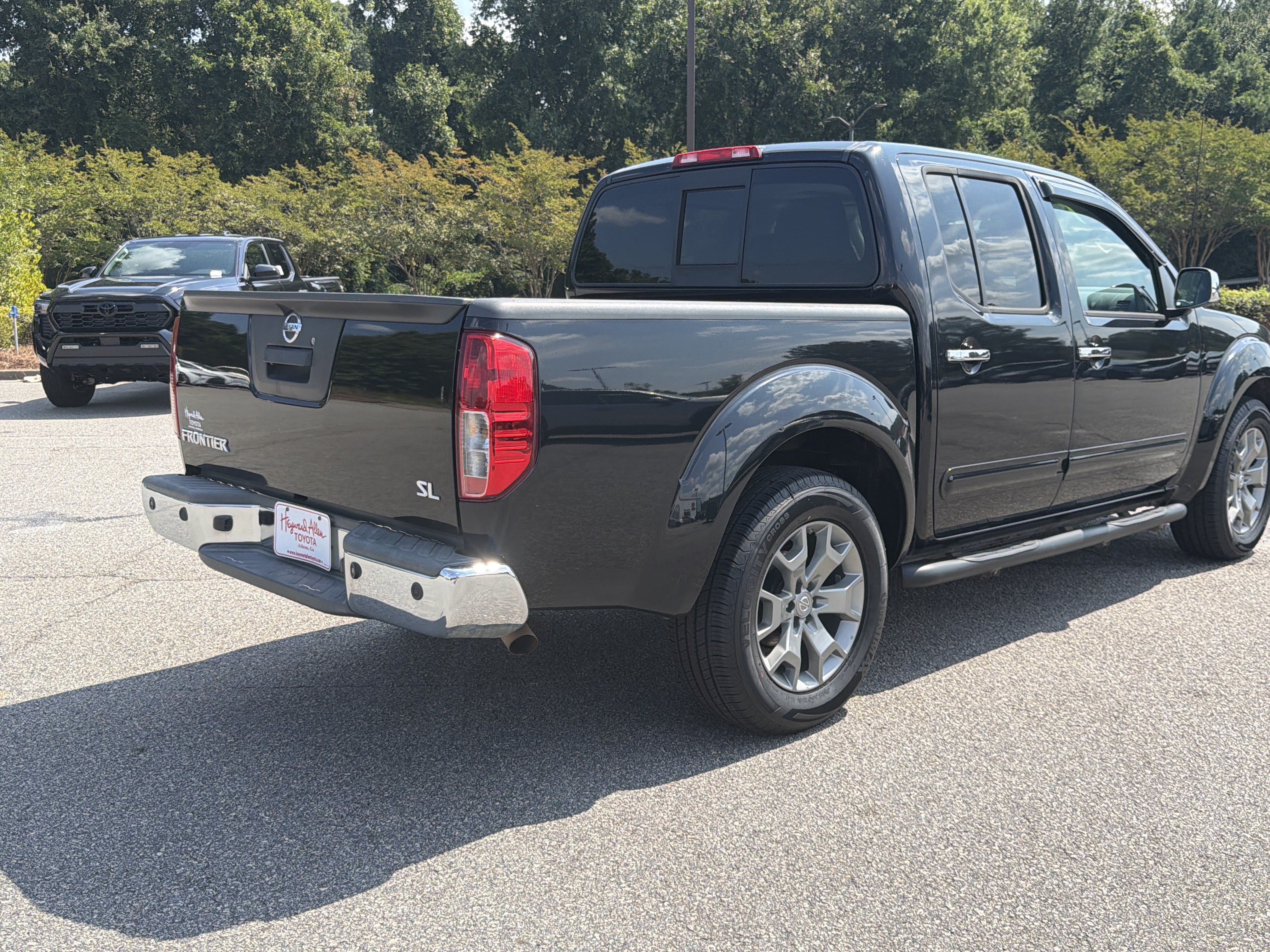 Used 2019 Nissan Frontier SL RWD image 16