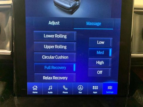 Used 2021 Ford Explorer King Ranch w/ Premium Technology Package image 16