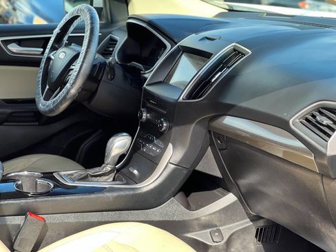 Used 2018 Ford Edge SEL w/ Equipment Group 201A image 18