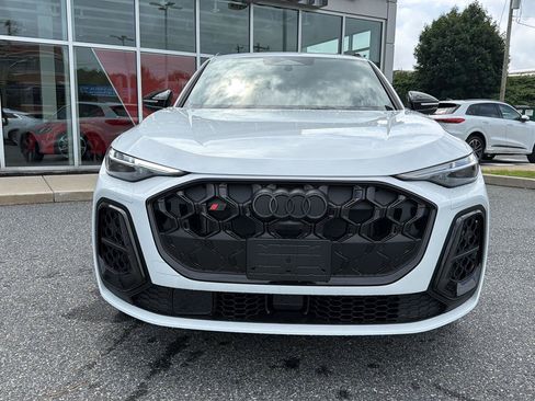 New 2026 Audi SQ5 Premium Plus AWD/4WD image 8