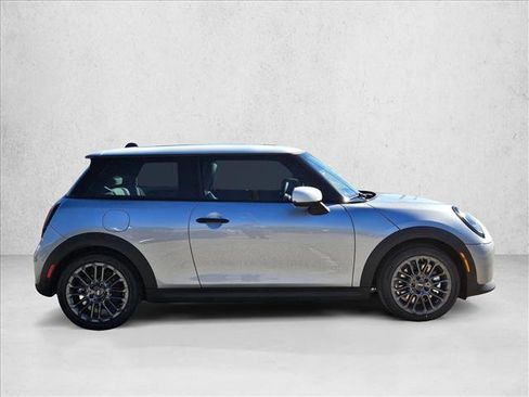 Used 2026 MINI Cooper 2-Door Hardtop FWD image 4