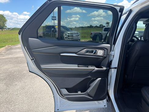 New 2026 Ford Explorer Tremor w/ Tremor Ultimate Package AWD/4WD image 25