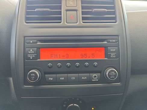 Used 2016 Nissan Versa S Plus image 21