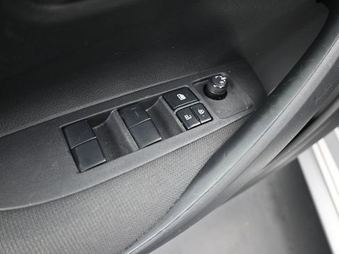 Used 2024 Toyota Corolla LE FWD image 13