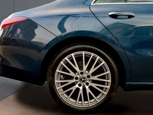 Used 2021 Mercedes-Benz CLA 250 4MATIC image 29