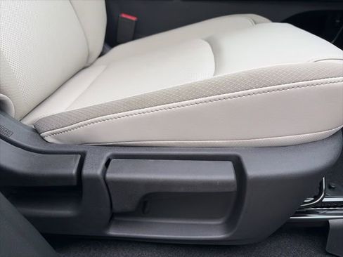 New 2026 Nissan Pathfinder SL image 22