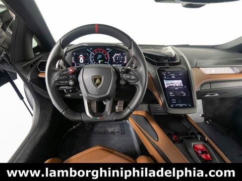 Used 2024 Lamborghini Revuelto AWD/4WD image 27